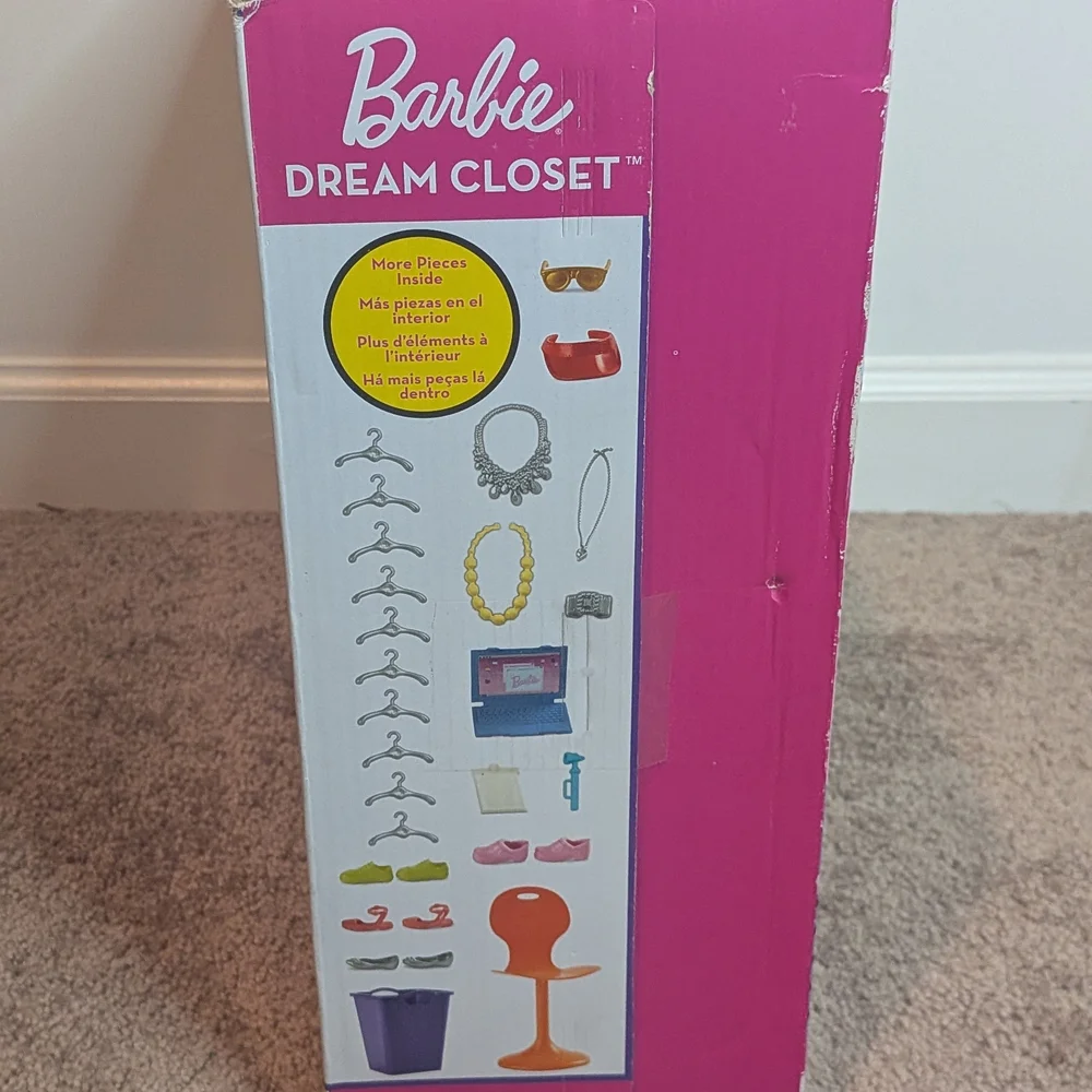 Barbie Dream Closet - Pink NIB Barbie Dream Closet New Barbie Set